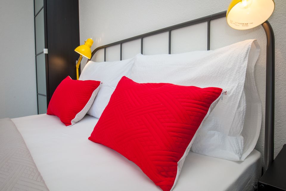 Apartment A4, first floor - bedside