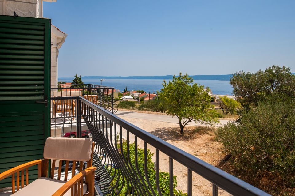 Apartment A4, first floor - terrace seating