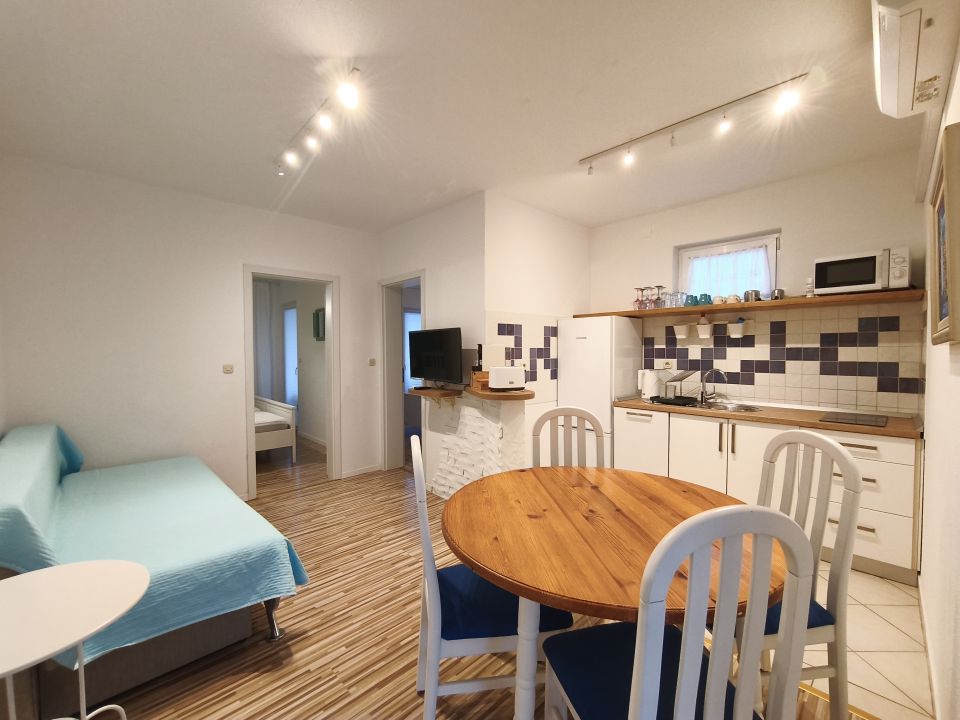 Apartment A4, ground floor - living and dining room