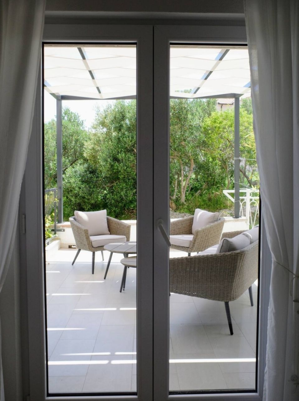 Apartment A4, ground floor - doors to the terrace